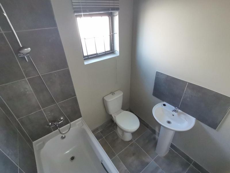 To Let 2 Bedroom Property for Rent in Fisantekraal Western Cape